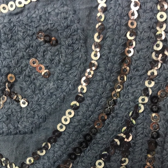 One World Women’s Tunic Top Purple/Green Embroidered V Neck with Sequins Size S - Picture 3 of 11